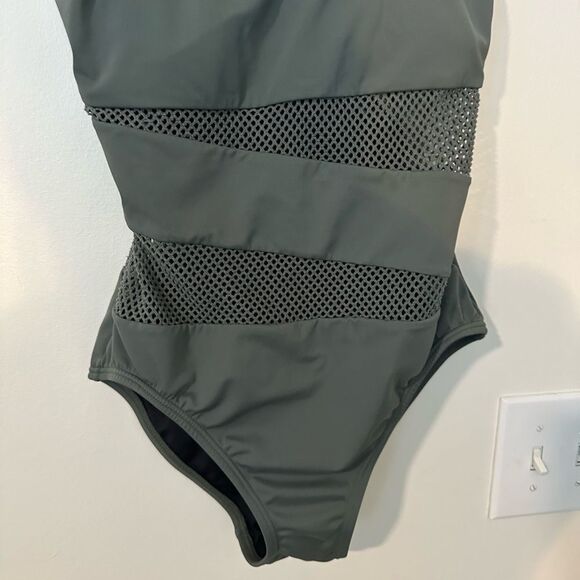 Carmen Marc Valvo One Pc Swimwear 8 - Picture 2 of 6